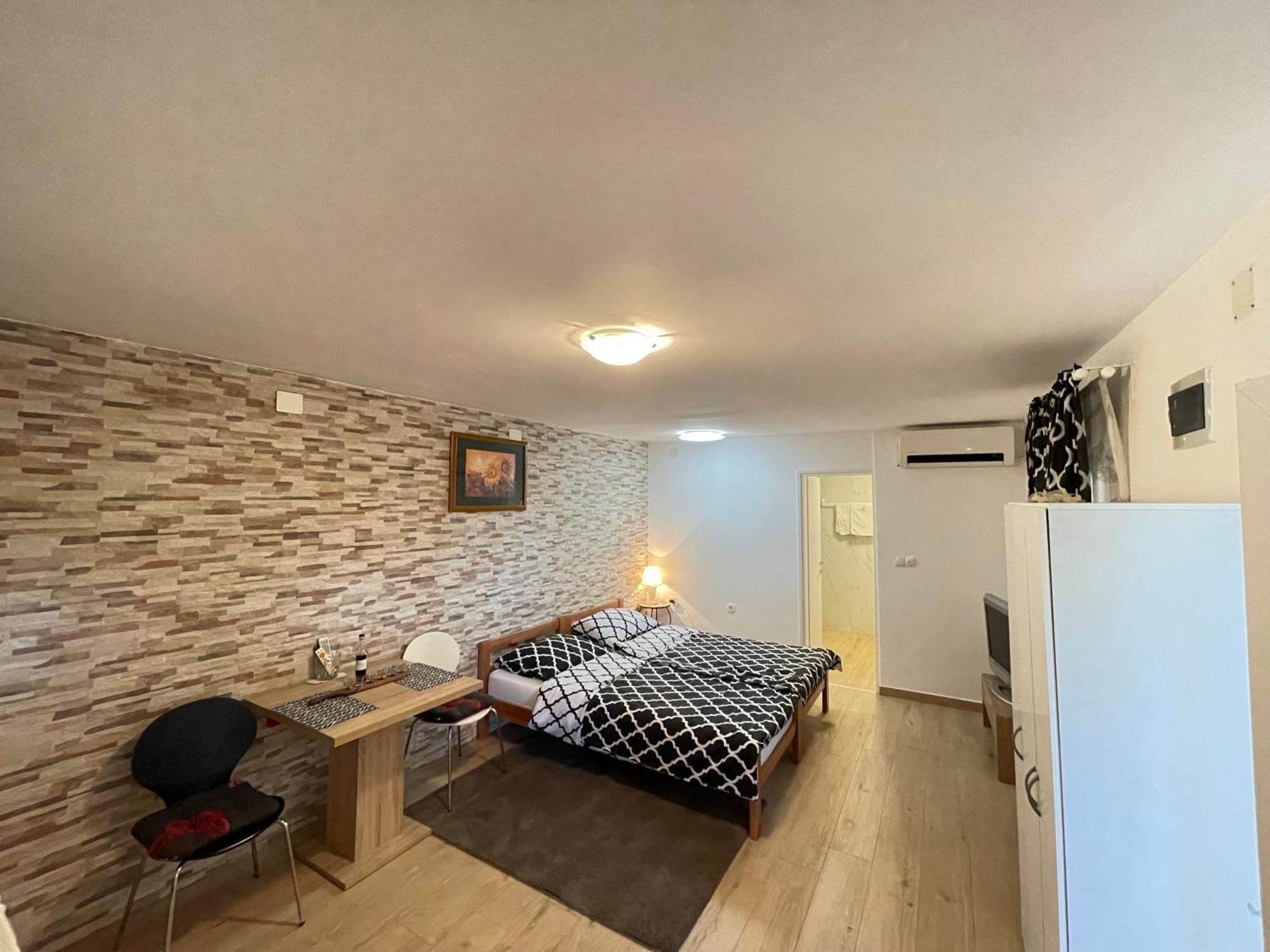 PUY Apartment Mika מראה חיצוני תמונה