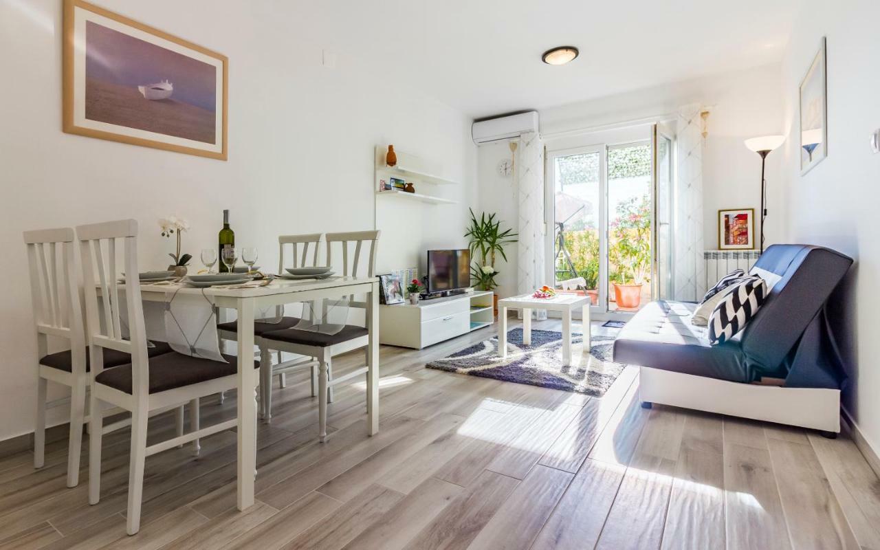 PUY Apartment Mika מראה חיצוני תמונה