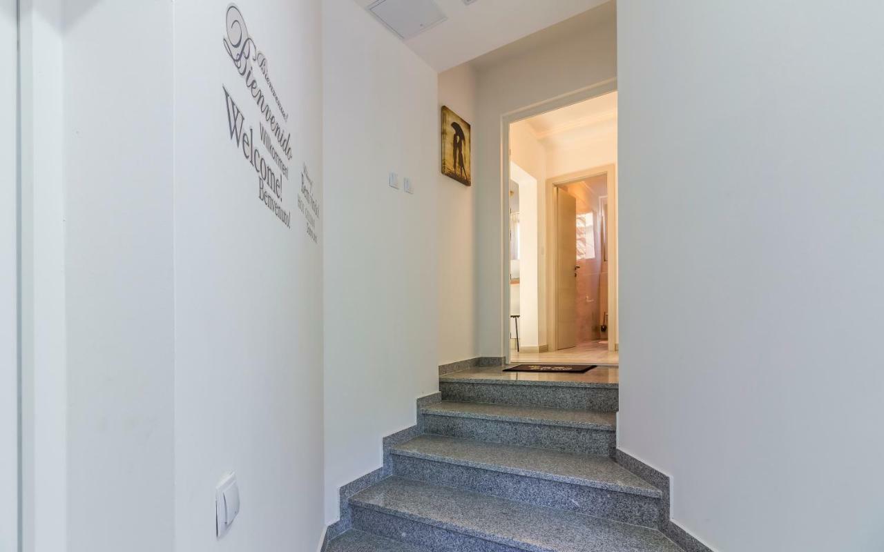 PUY Apartment Mika מראה חיצוני תמונה