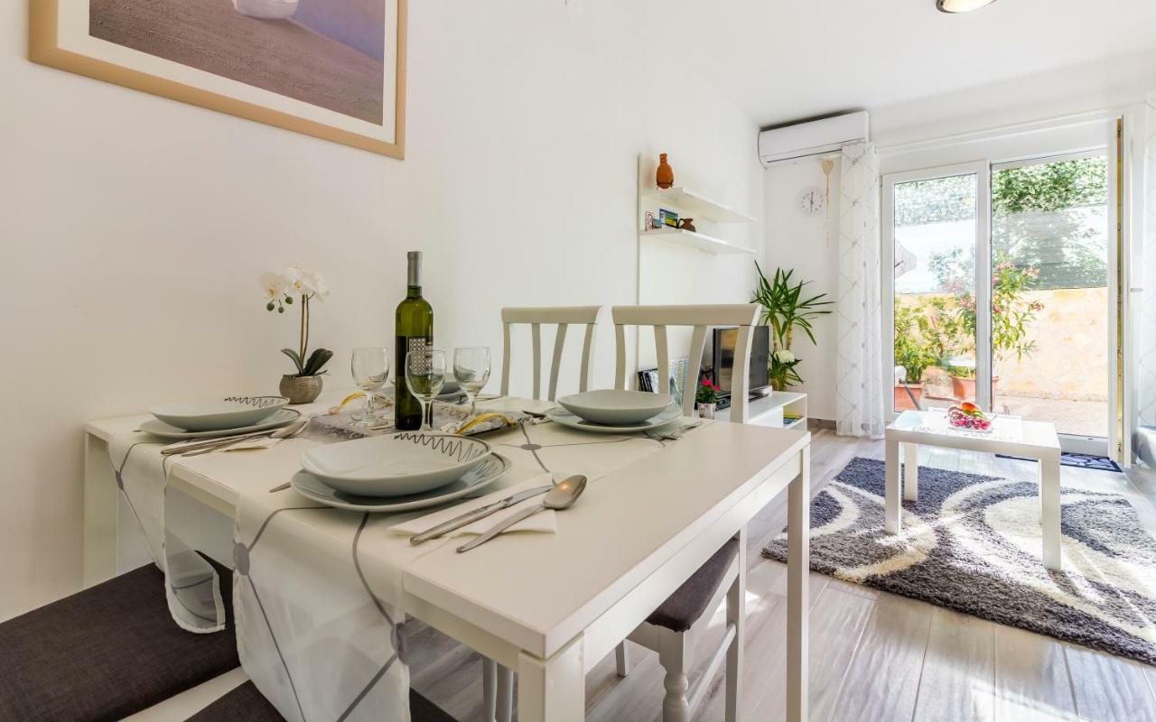PUY Apartment Mika מראה חיצוני תמונה