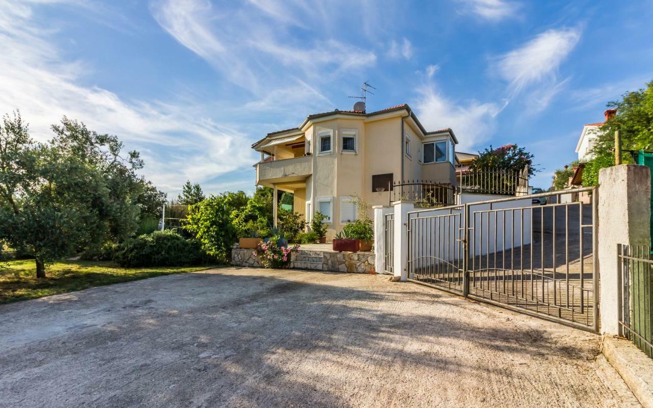 PUY Apartment Mika מראה חיצוני תמונה