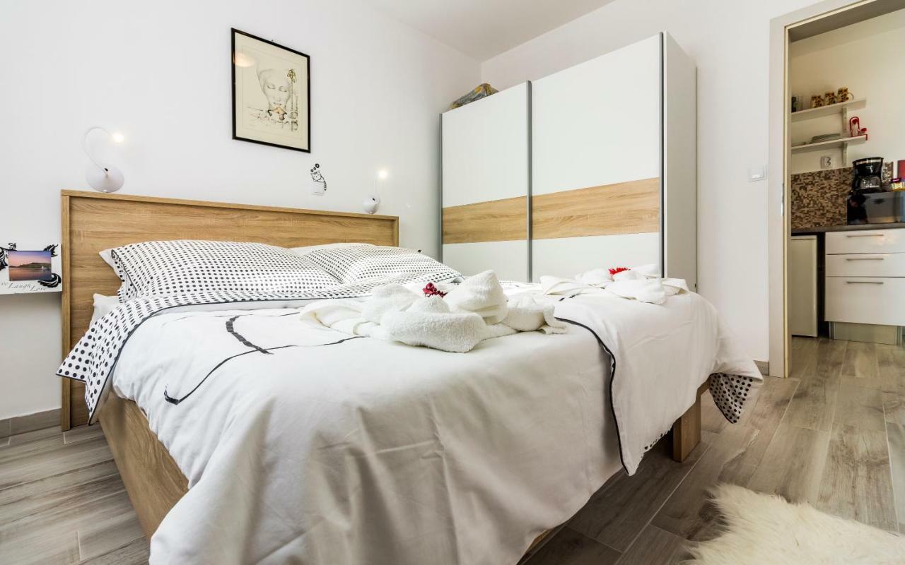 PUY Apartment Mika מראה חיצוני תמונה